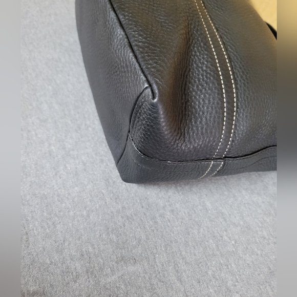 Coach Black Leather Caryall - Picture 7 of 15
